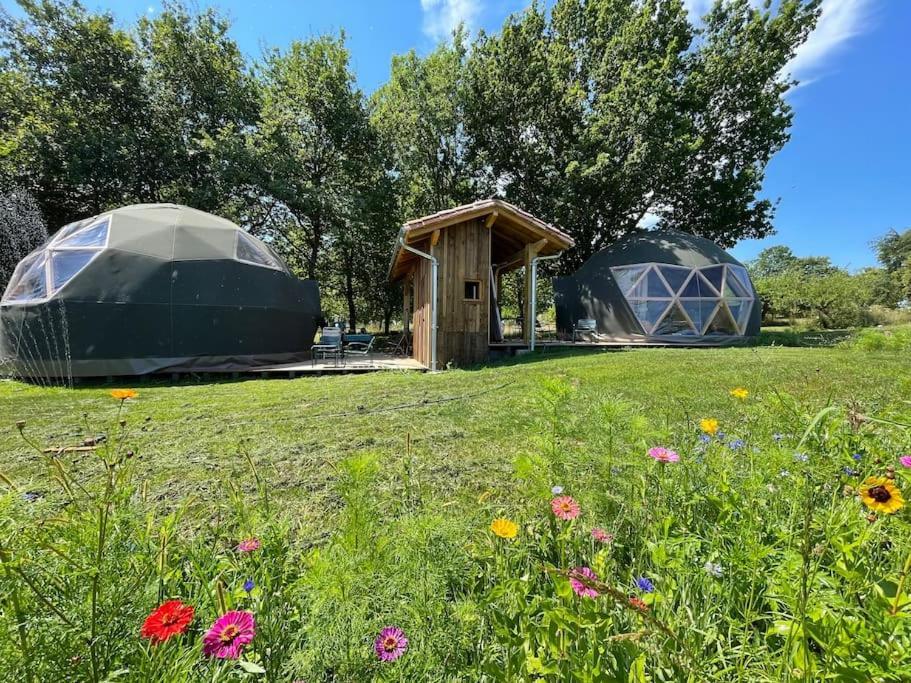 Dome Insolite Lichen Jacuzzi Et Petits-Dejeuners Inclus Gondrin Exteriör bild